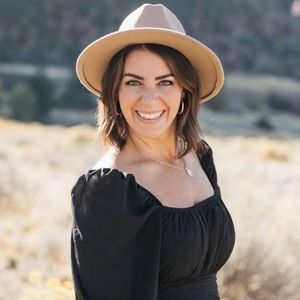 Meet your Posher, Bree